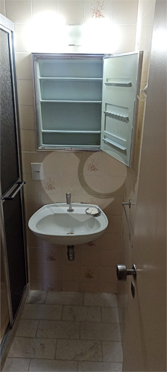 Apartamento no Lauzane a venda com 02 dormitórios 01 vaga de garagem vago.