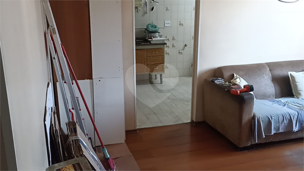 Apartamento no Lauzane a venda com 02 dormitórios 01 vaga de garagem vago.