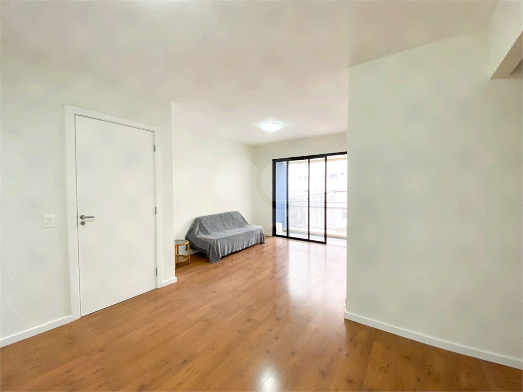 APARTAMENTO em SANTANA