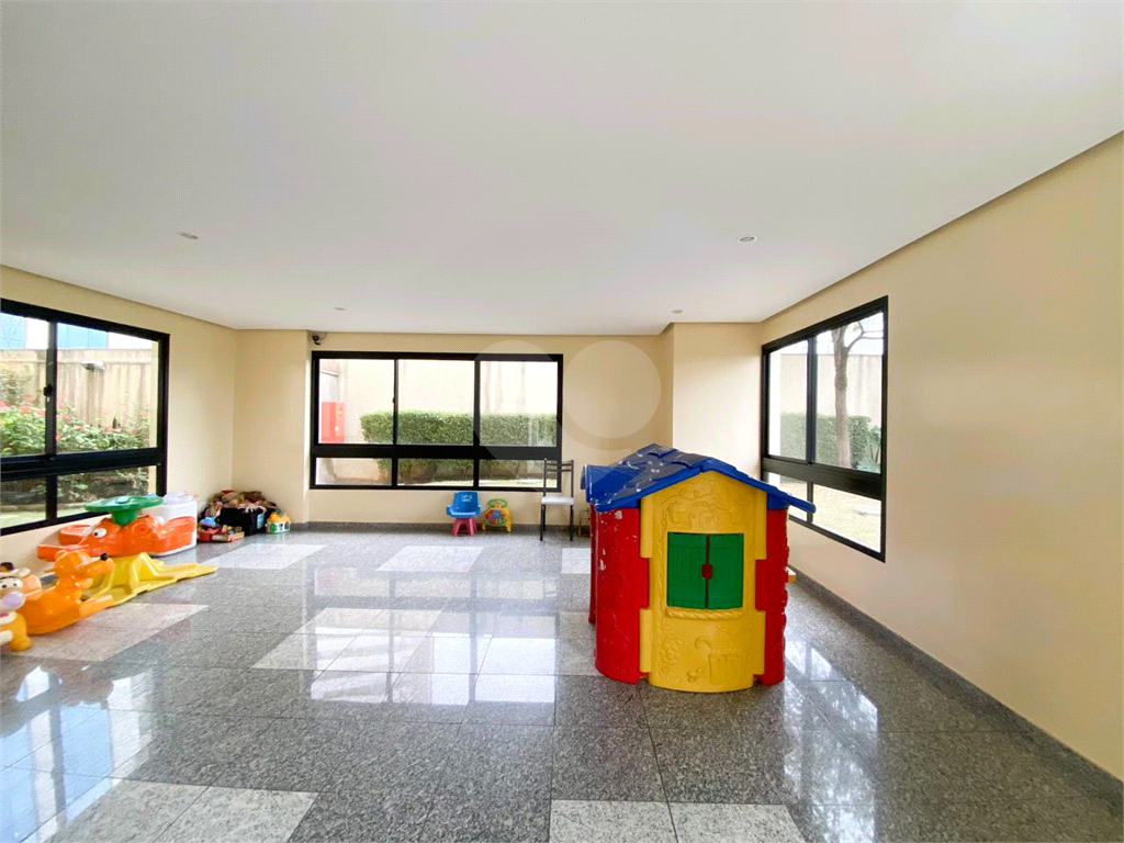 APARTAMENTO em SANTANA