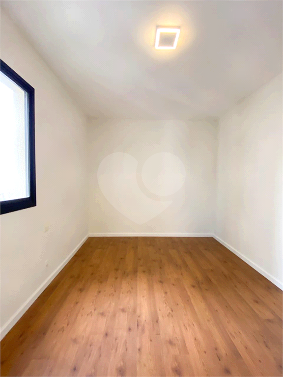 APARTAMENTO em SANTANA