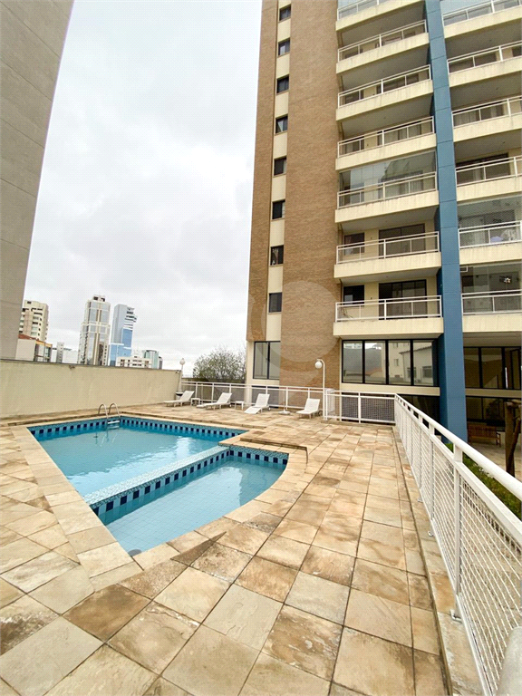 APARTAMENTO em SANTANA