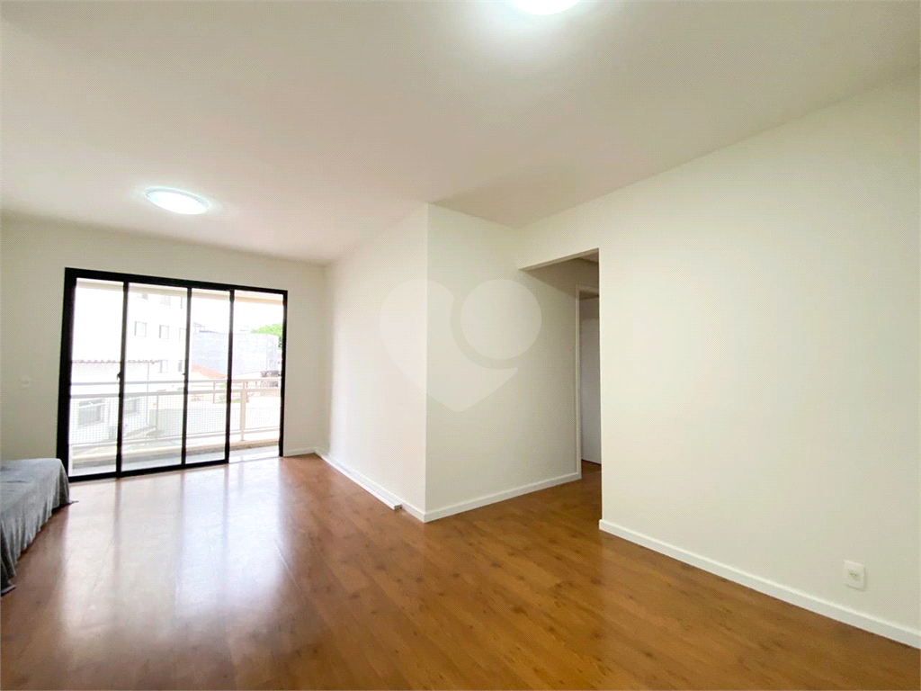 APARTAMENTO em SANTANA