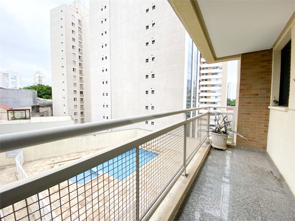 APARTAMENTO em SANTANA