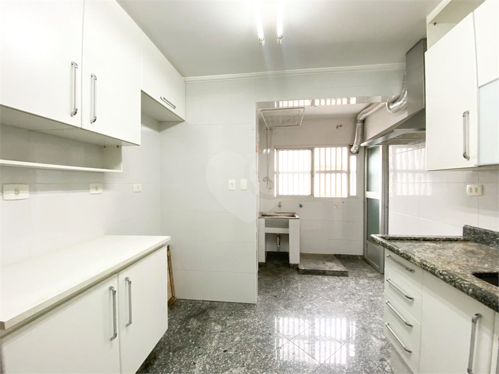 APARTAMENTO em SANTANA