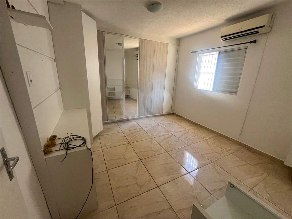 Casa à venda com 3 quartos, 250m² - Foto 4