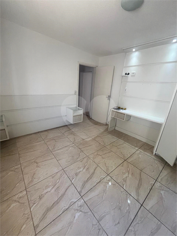 Casa à venda com 3 quartos, 250m² - Foto 13
