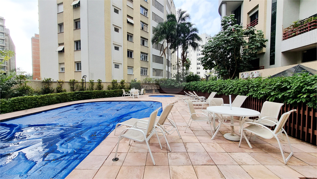 Apartamento Duplex à Venda no Itaim Bibi – 173m², 4 Suítes, 3 Vagas, Varanda e Sala com Pé-Direito Duplo