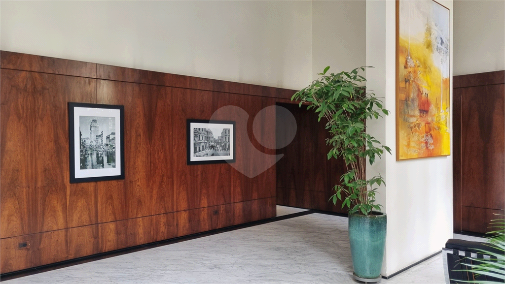 Apartamento Duplex à Venda no Itaim Bibi – 173m², 4 Suítes, 3 Vagas, Varanda e Sala com Pé-Direito Duplo
