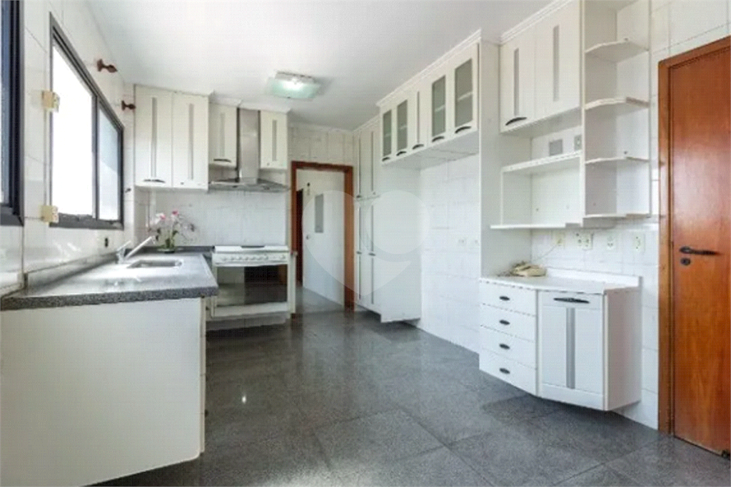 APARTAMENTO em SANTANA