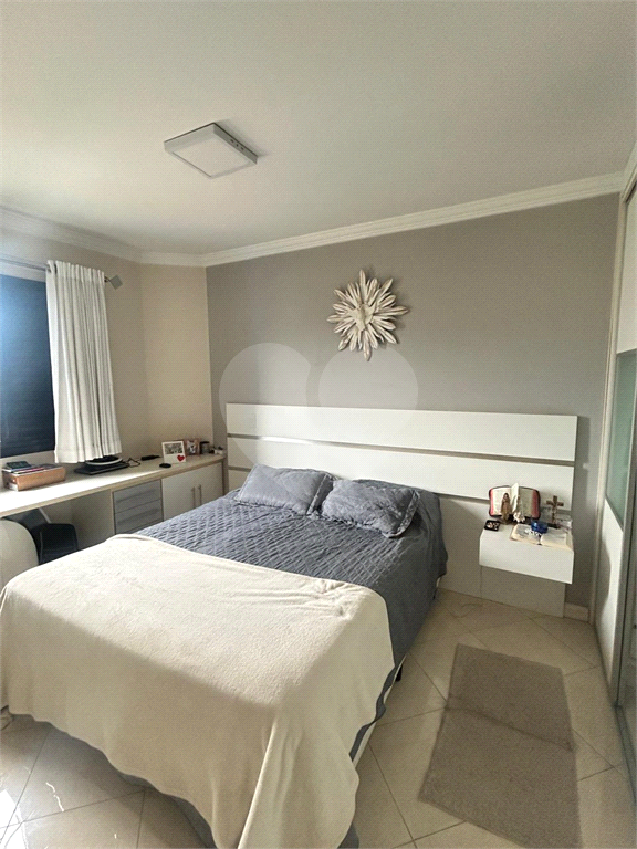 Apartamento à venda com 3 quartos, 100m² - Foto 11