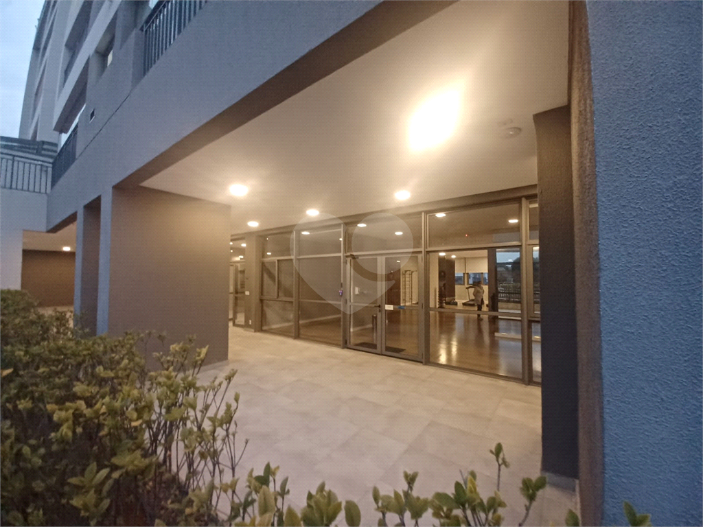 Lindo Apartamento a 200m do Metrô Tucuruvi – Alto Padrão de Acabamento-2 dormitórios, sendo 1 suíte
2 banheiros - 1 vaga 
