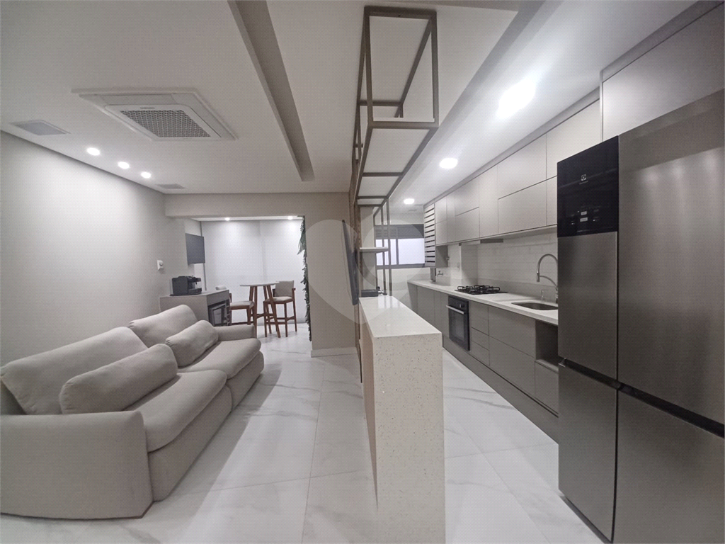 Lindo Apartamento a 200m do Metrô Tucuruvi – Alto Padrão de Acabamento-2 dormitórios, sendo 1 suíte
2 banheiros - 1 vaga 
