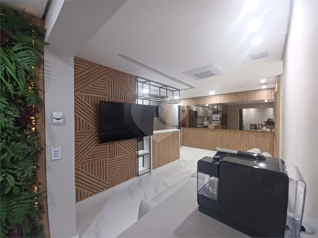 Lindo Apartamento a 200m do Metrô Tucuruvi – Alto Padrão de Acabamento-2 dormitórios, sendo 1 suíte
2 banheiros - 1 vaga 

