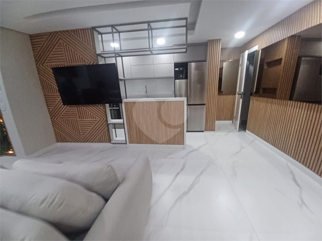 Lindo Apartamento a 200m do Metrô Tucuruvi – Alto Padrão de Acabamento-2 dormitórios, sendo 1 suíte
2 banheiros - 1 vaga 
