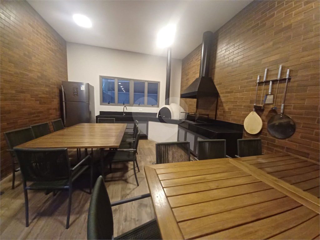 Lindo Apartamento a 200m do Metrô Tucuruvi – Alto Padrão de Acabamento-2 dormitórios, sendo 1 suíte
2 banheiros - 1 vaga 
