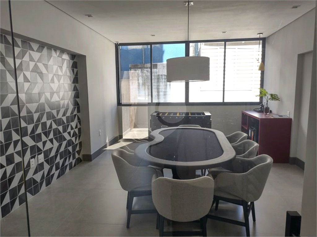 APARTAMENTO em PERDIZES