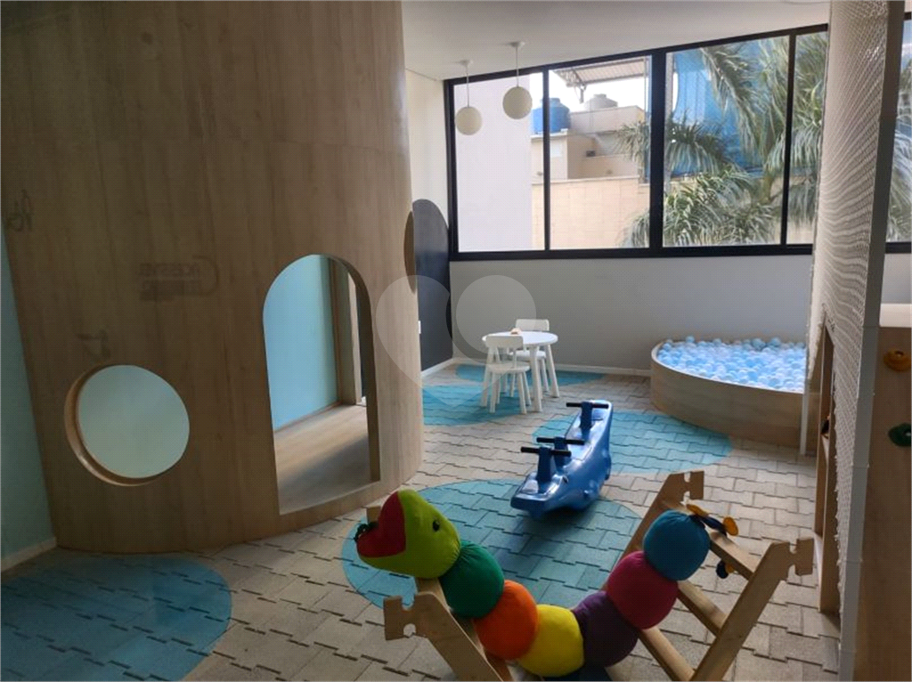 APARTAMENTO em PERDIZES