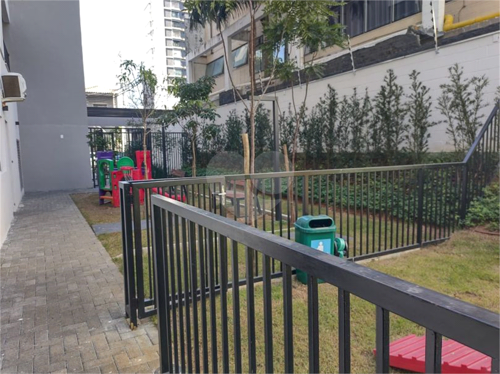 APARTAMENTO em PERDIZES