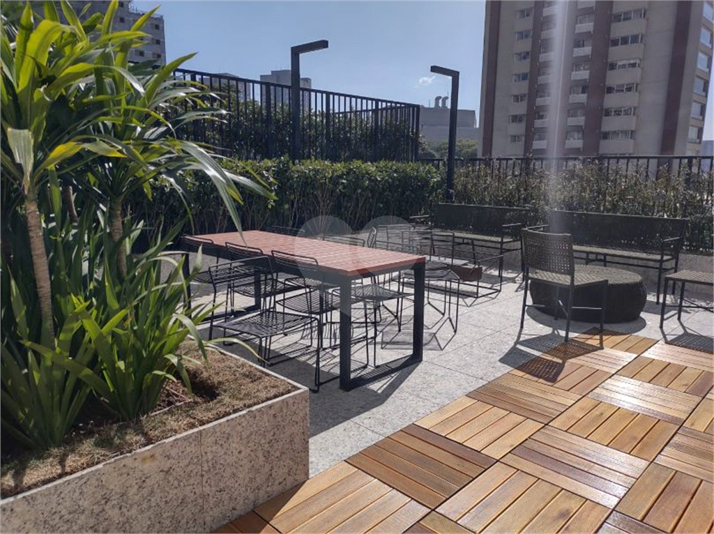 APARTAMENTO em PERDIZES