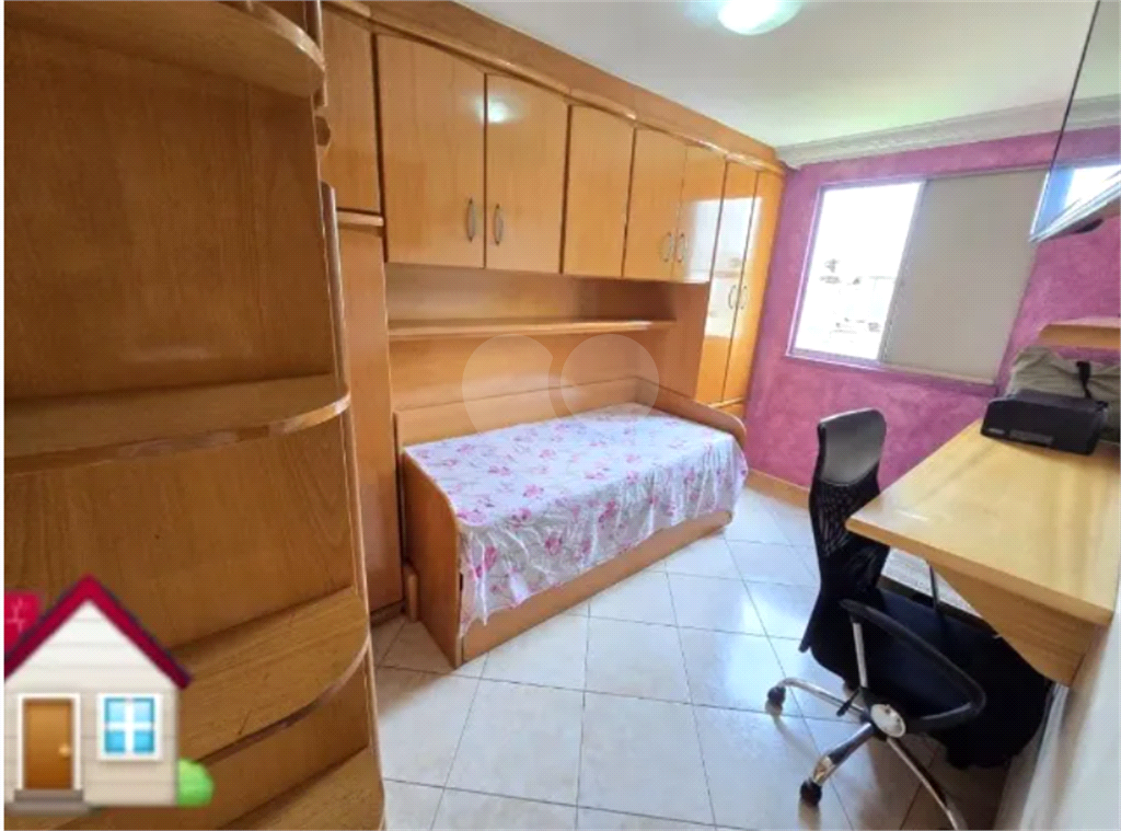 Apartamento Mobiliado à Venda | 2 Dormitórios | 50m² | R$ 320.000
Pronto para Morar | Condomínio Parque Residencial Vitória Régia II
