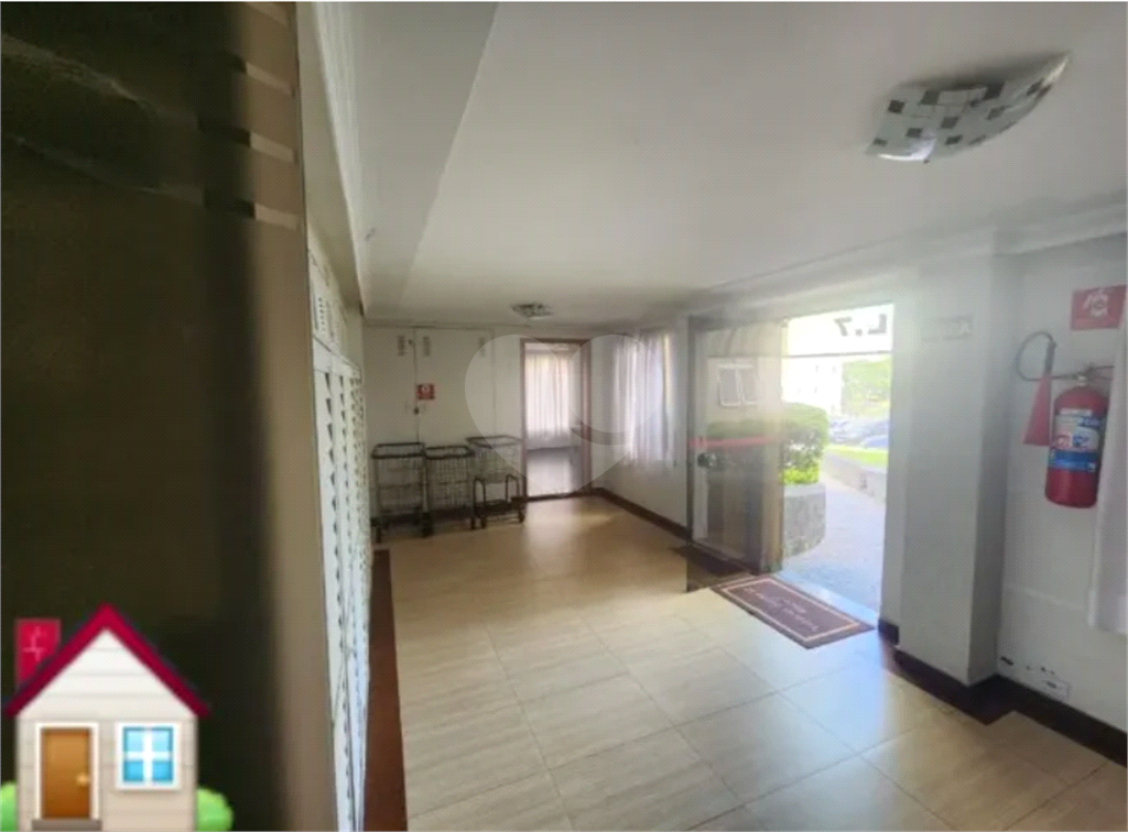 Apartamento Mobiliado à Venda | 2 Dormitórios | 50m² | R$ 320.000
Pronto para Morar | Condomínio Parque Residencial Vitória Régia II
