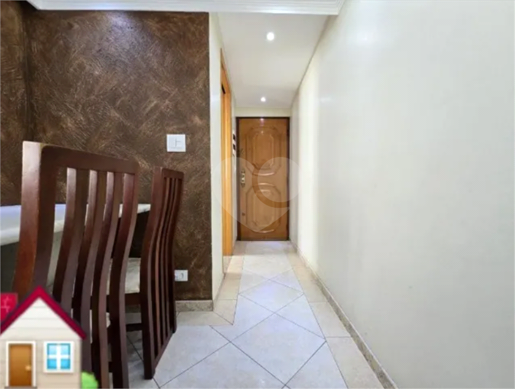 Apartamento Mobiliado à Venda | 2 Dormitórios | 50m² | R$ 320.000
Pronto para Morar | Condomínio Parque Residencial Vitória Régia II
