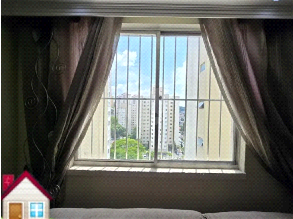Apartamento Mobiliado à Venda | 2 Dormitórios | 50m² | R$ 320.000
Pronto para Morar | Condomínio Parque Residencial Vitória Régia II
