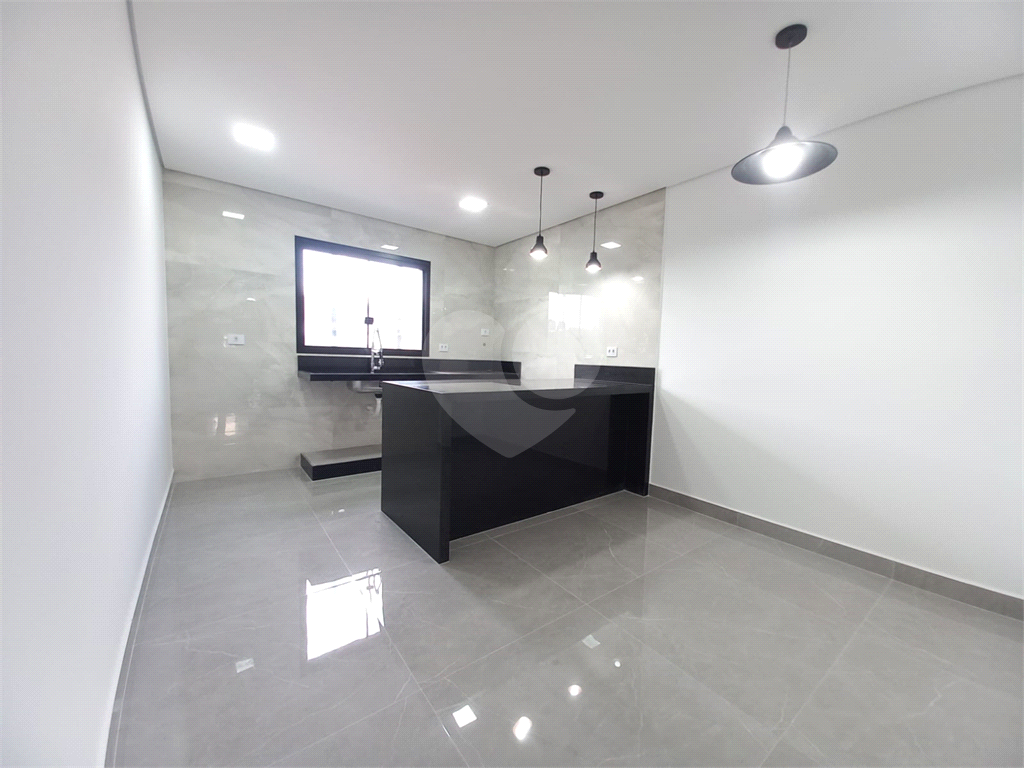 Venda de Casa em São Paulo – 3 Suítes, 175m², Acabamento Completo, Próxima ao Shopping Santana Parque