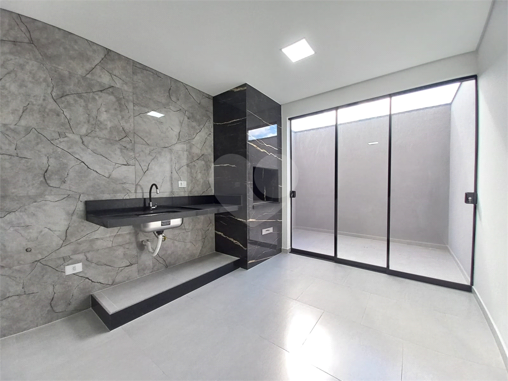 Venda de Casa em São Paulo – 3 Suítes, 175m², Acabamento Completo, Próxima ao Shopping Santana Parque