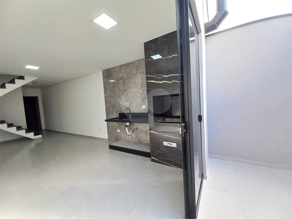 Venda de Casa em São Paulo – 3 Suítes, 175m², Acabamento Completo, Próxima ao Shopping Santana Parque
