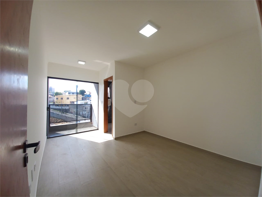 Casa à venda em Vila Roque 3 suítes, 175m², pronta para morar, próxima ao Shopping Santana Parque