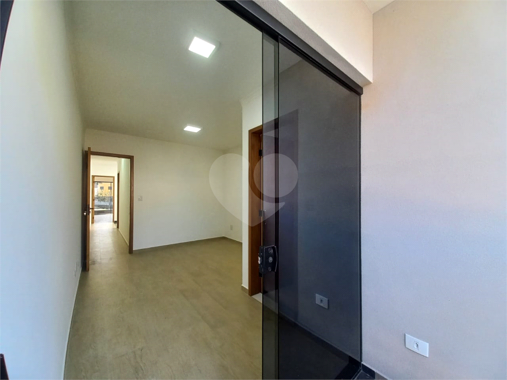 Casa à venda em Vila Roque 3 suítes, 175m², pronta para morar, próxima ao Shopping Santana Parque