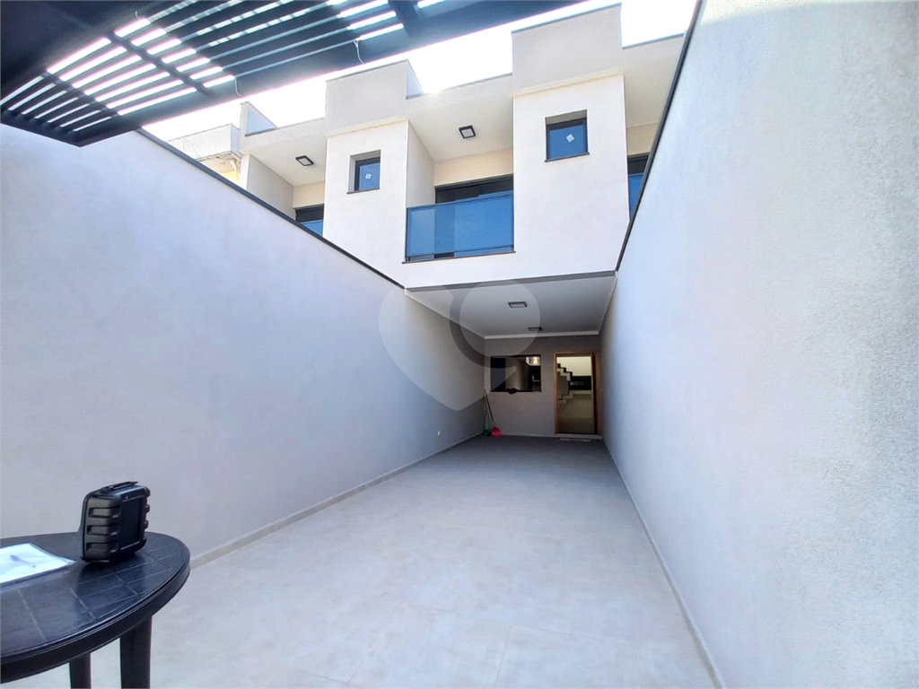 Casa à venda em Vila Roque 3 suítes, 175m², pronta para morar, próxima ao Shopping Santana Parque