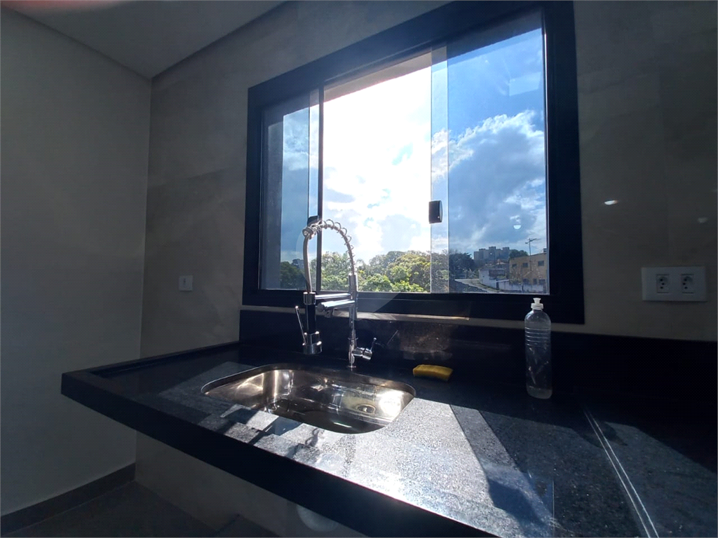 Casa à venda em Vila Roque 3 suítes, 175m², pronta para morar, próxima ao Shopping Santana Parque