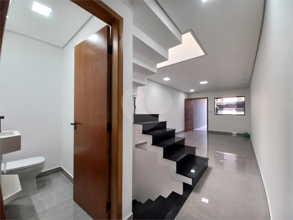 Casa à venda em Vila Roque, São Paulo – 3 suítes, 175m², pronta para morar