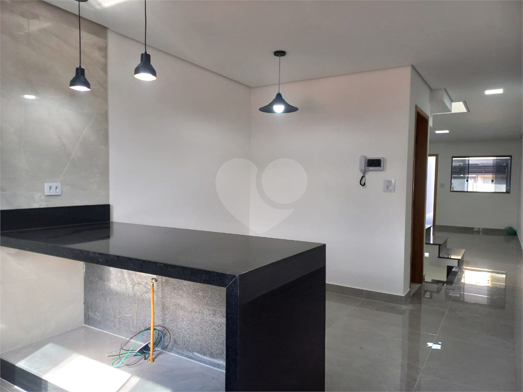 Casa à venda em Vila Roque, São Paulo – 3 suítes, 175m², pronta para morar