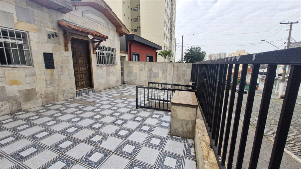 Casa a Venda | 2 dormitórios | 2 vagas no Jd São Paulo
