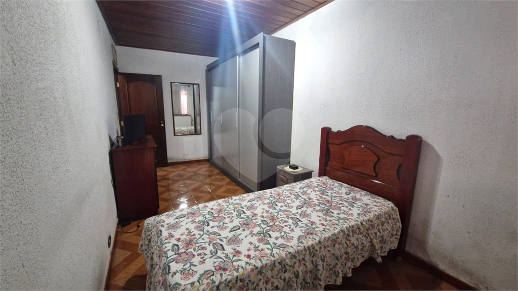 Casa a Venda | 2 dormitórios | 2 vagas no Jd São Paulo