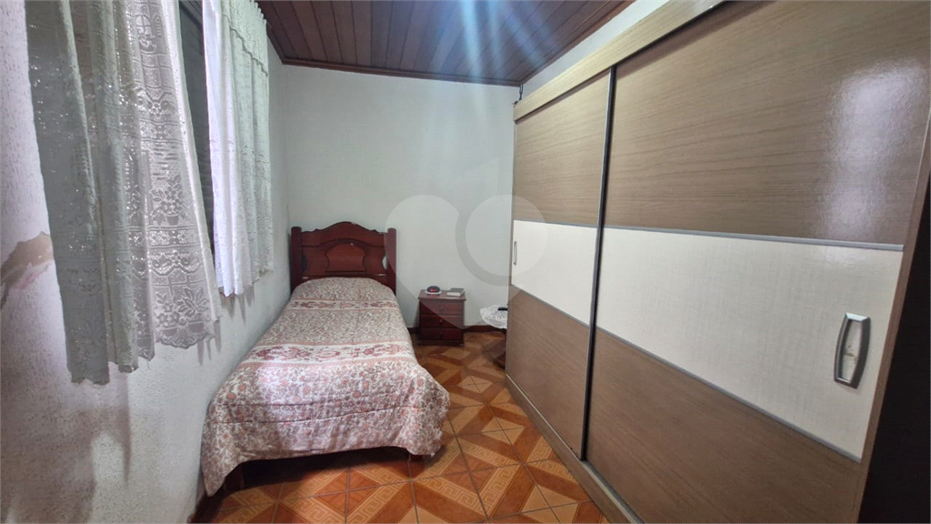 Casa a Venda | 2 dormitórios | 2 vagas no Jd São Paulo