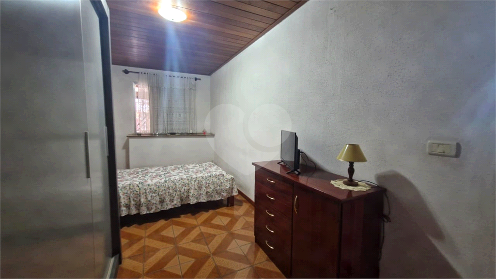 Casa a Venda | 2 dormitórios | 2 vagas no Jd São Paulo