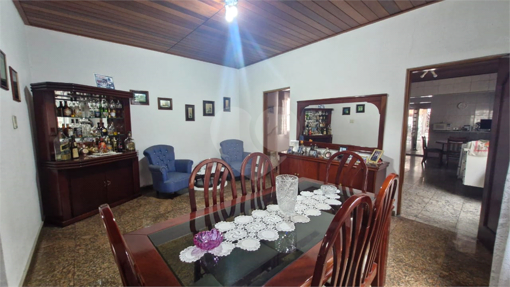 Casa a Venda | 2 dormitórios | 2 vagas no Jd São Paulo
