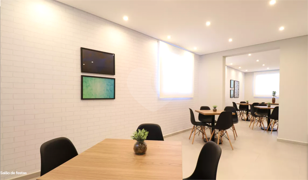 Apartamento à Venda | Condomínio Vibra Lapa – Água Branca, SP
40m² | 2 Dormitórios | Pronto para Morar
