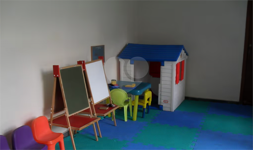 APARTAMENTO EM PINHEIROS