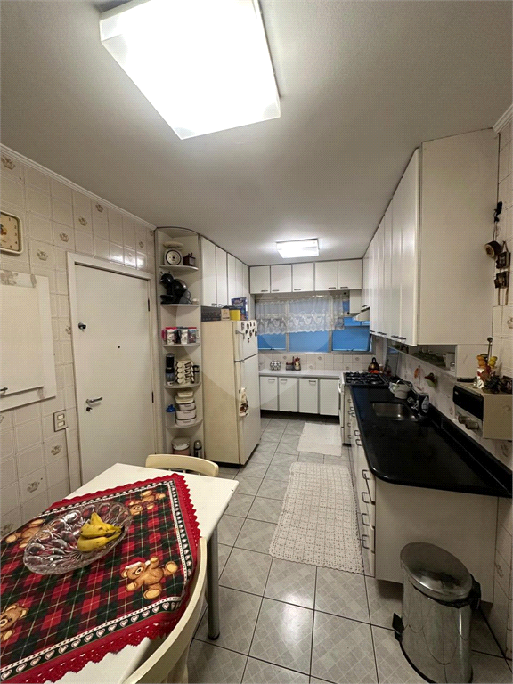 APARTAMENTO EM PINHEIROS