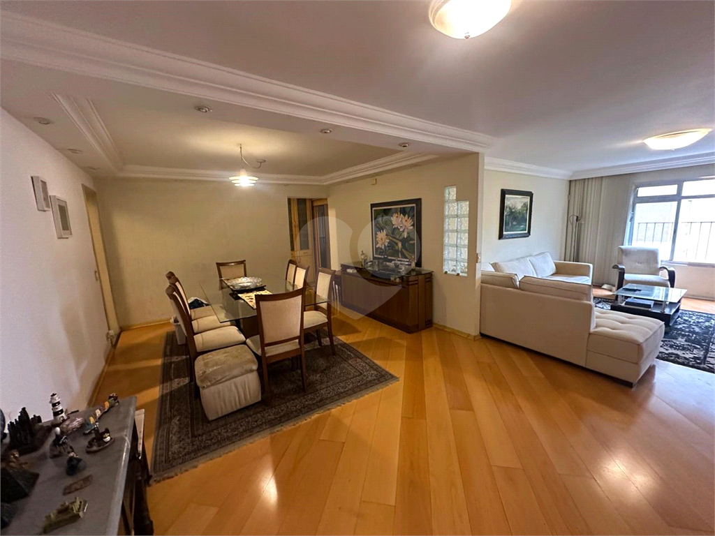 APARTAMENTO EM PINHEIROS