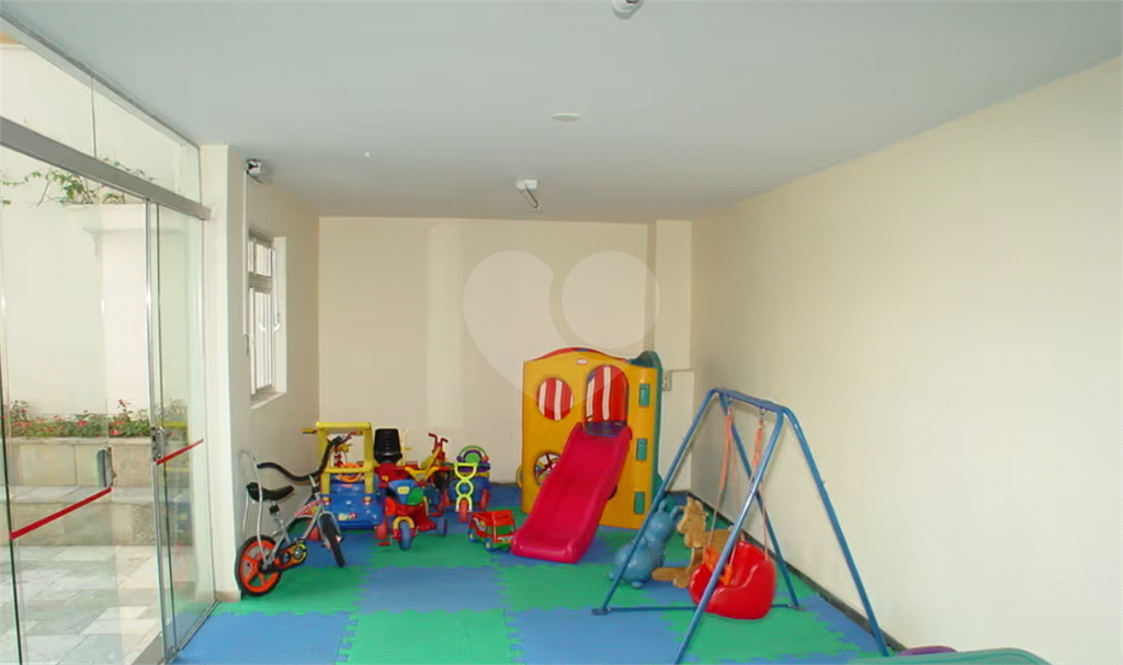 APARTAMENTO EM PINHEIROS