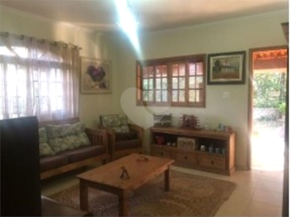 Casa para alugar com 3 quartos, 200m² - Foto 6