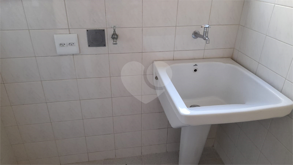 APARTAMENTO em HIGIENÓPOLIS