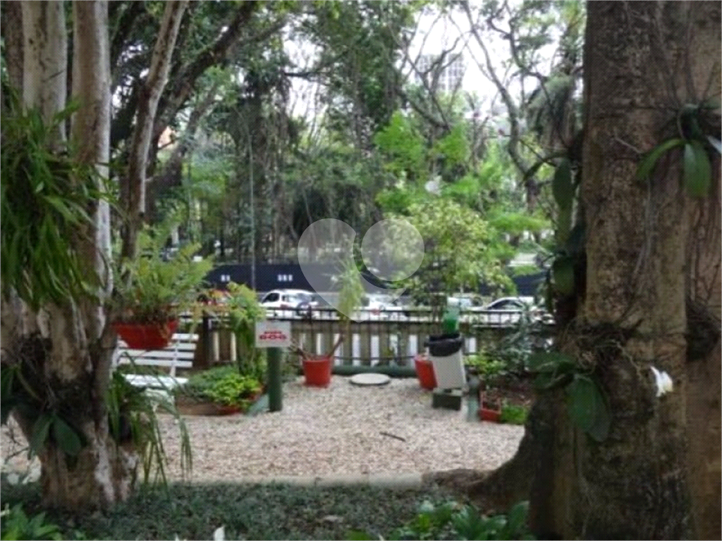 APARTAMENTO em HIGIENÓPOLIS
